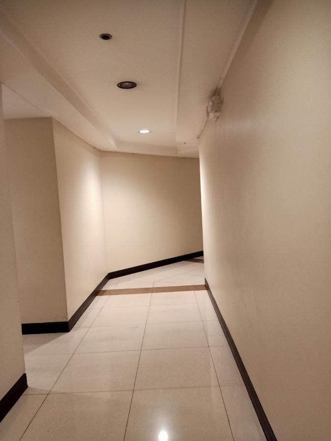 Taj'S Condotel Pasay Exterior photo